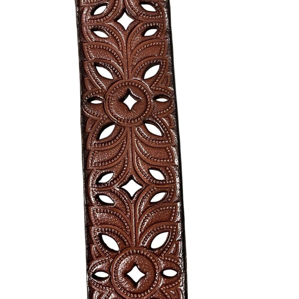 Fossil Women’s Pewter Leather Belt Laser Cutouts Bohemian size Medium - Picture 4 of 12
